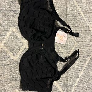 NWT- Savage Fenty 42DDD Bra